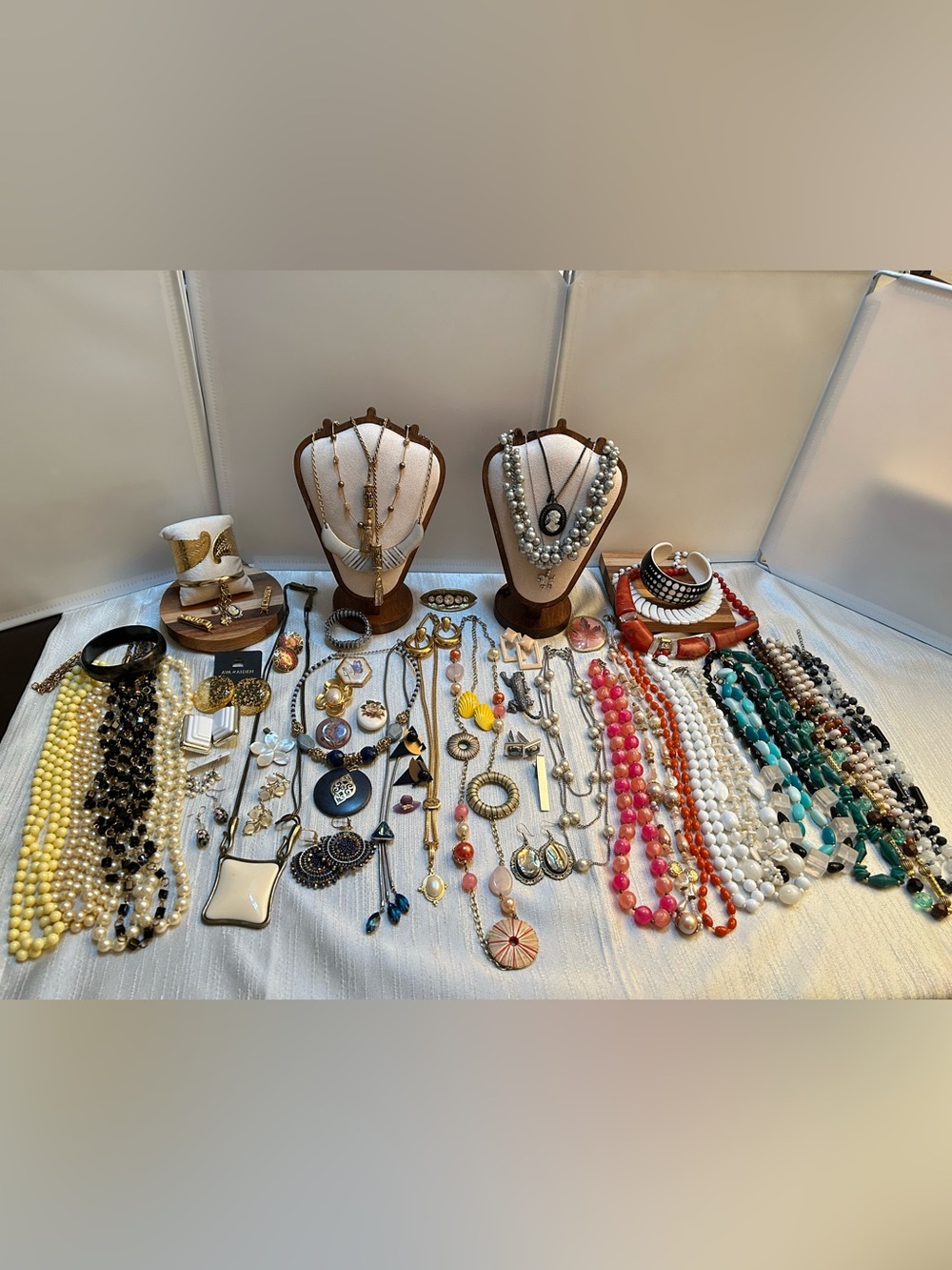 Vintage , Costume & Vintage Inspired Jewelry Galore Lot